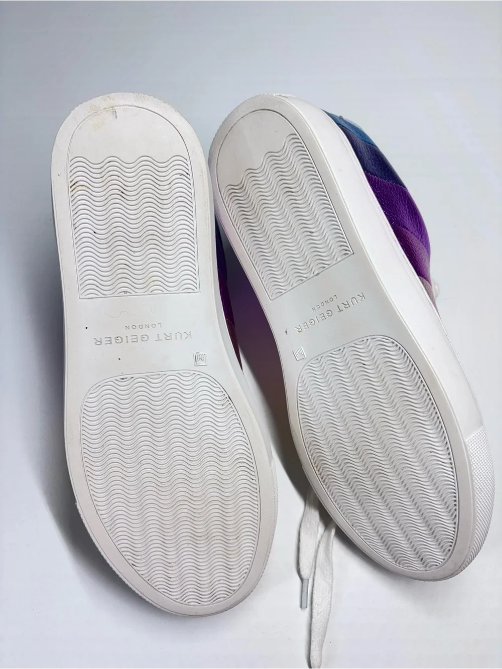 Kurt Geiger Metallic Rainbow Sneakers White Leather Iridescent Fun Leather 8.5
